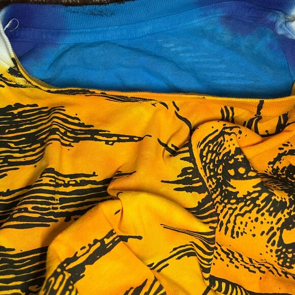 🌞 Liquid Blue 🌛 “Sun & Moon” Double-Sided Graphic Tee – Size XL - Picture 3 of 8